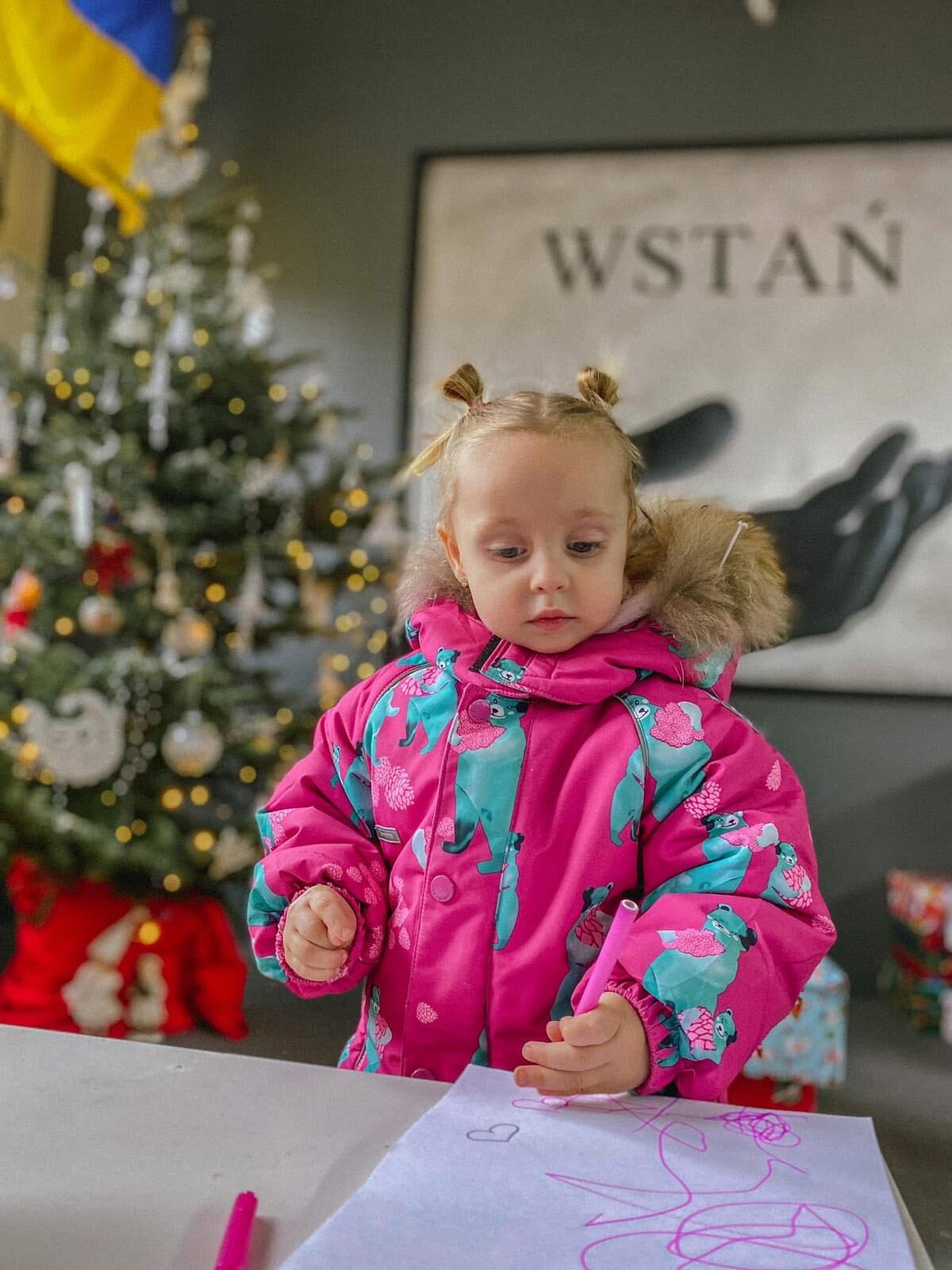 Kobiety z Ukrainy otoczone opieką - fundacja wstań - wstań.pl